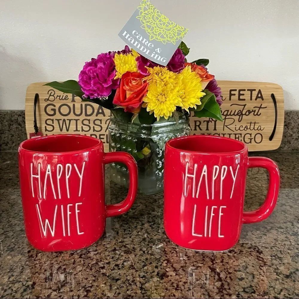 NWT Super Rare Rae Dun Happy Wife Happy Life 2 Pcs Red Mug Glossy Finish Set New